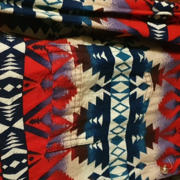 Ladies BDG Southwestern Pattern Top sz Med - Picture 4 of 4